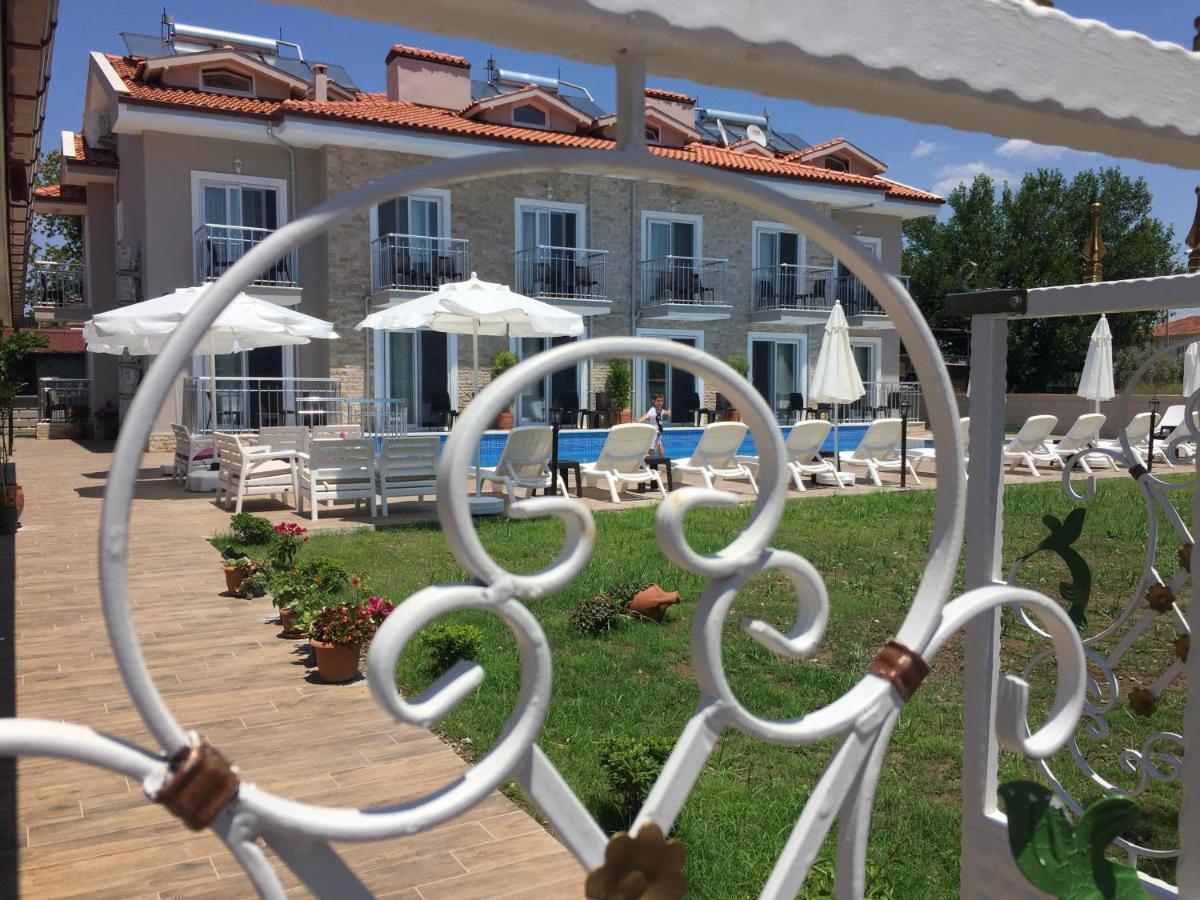 Vespera Hotel Дальян Екстер'єр фото