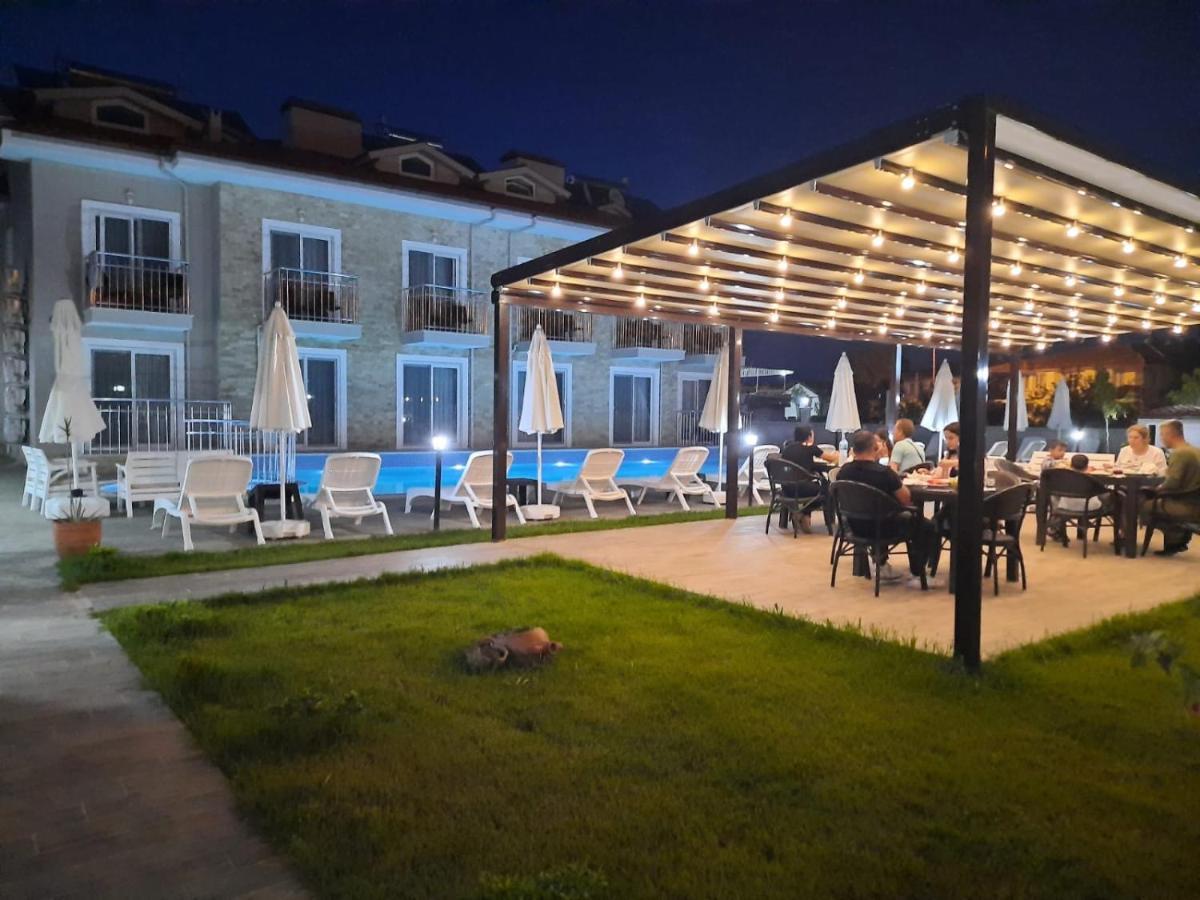 Vespera Hotel Дальян Екстер'єр фото
