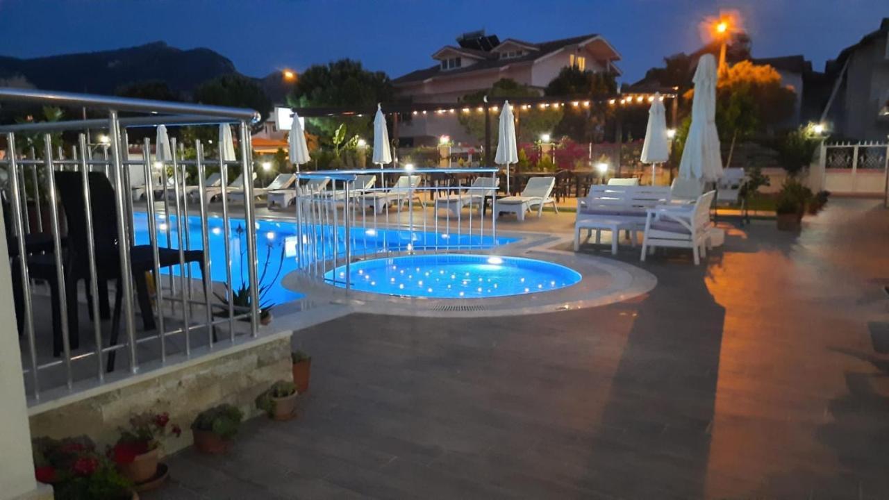 Vespera Hotel Дальян Екстер'єр фото