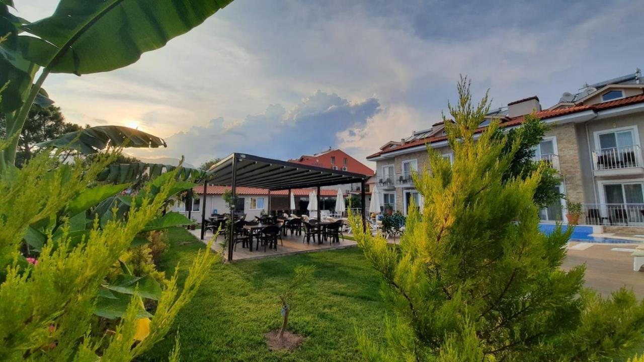 Vespera Hotel Дальян Екстер'єр фото