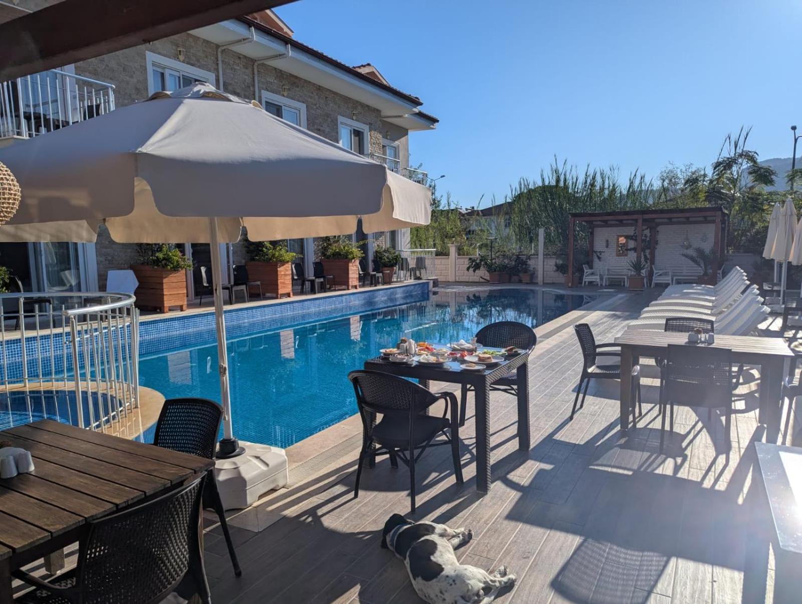 Vespera Hotel Дальян Екстер'єр фото