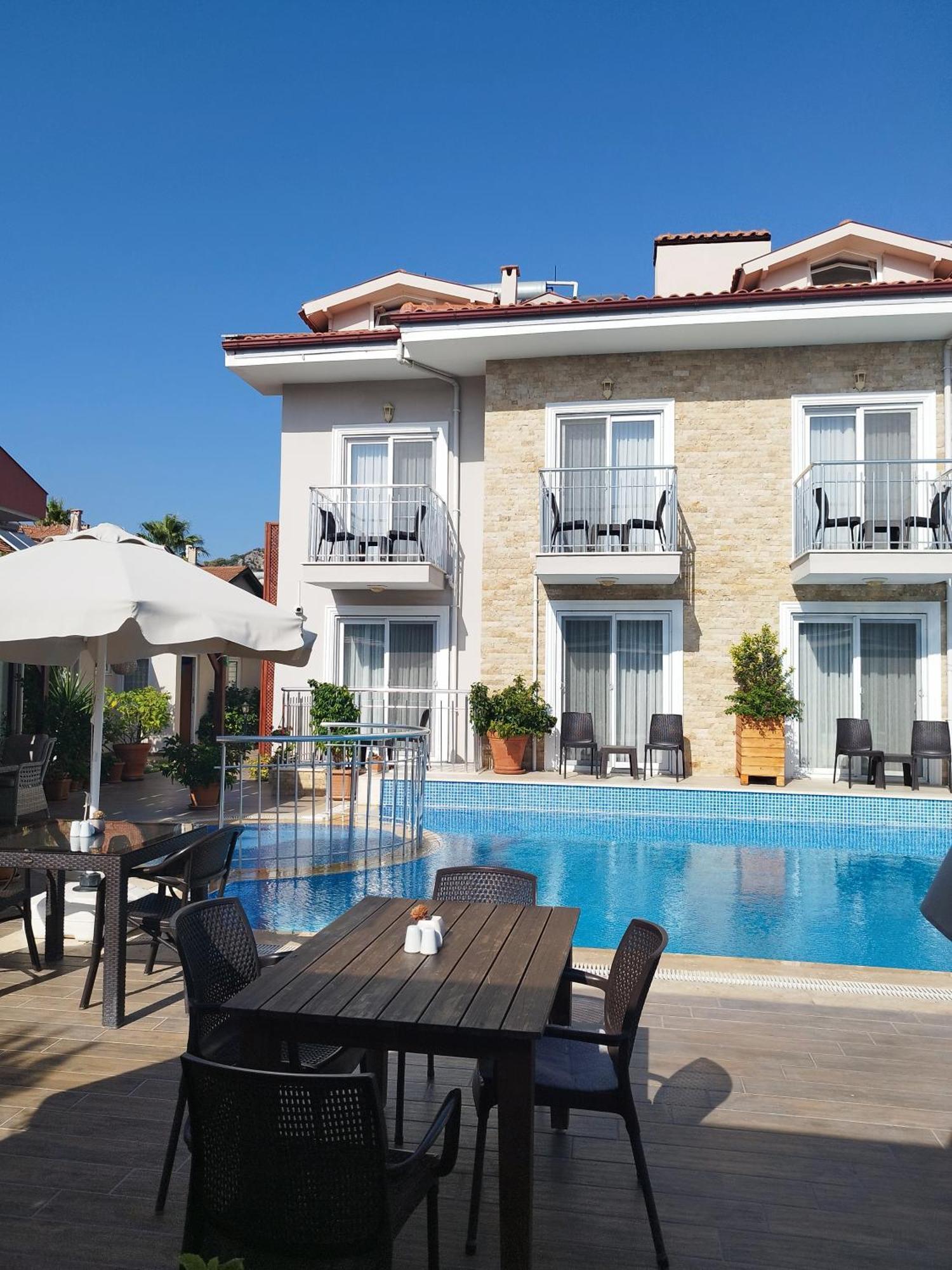 Vespera Hotel Дальян Екстер'єр фото